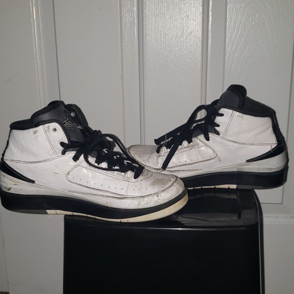 Retro Jordan 2 - Picture 6 of 8